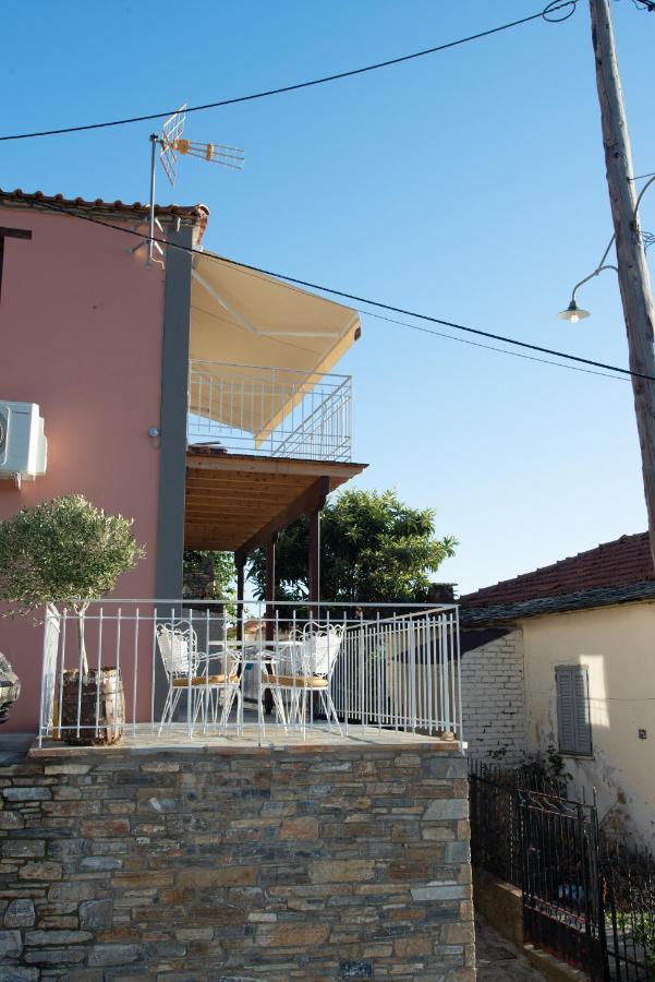 Με Θέα Το Ηλιοβασιλεμα 2 Villa Áfissos Dış mekan fotoğraf