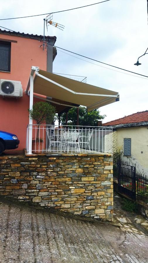 Με Θέα Το Ηλιοβασιλεμα 2 Villa Áfissos Dış mekan fotoğraf