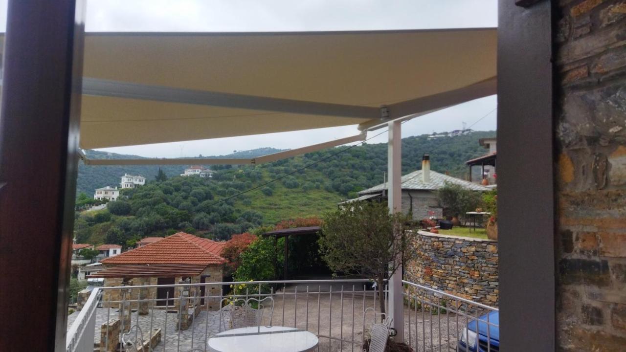 Με Θέα Το Ηλιοβασιλεμα 2 Villa Áfissos Dış mekan fotoğraf
